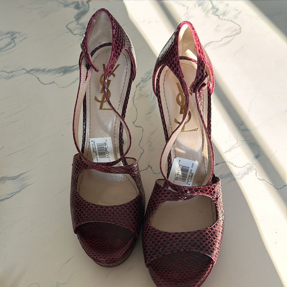 Yves Saint Laurent YSL Heels Sandals Plum Snake Snakeskin Burgundy 6/36. No box. - Picture 2 of 3